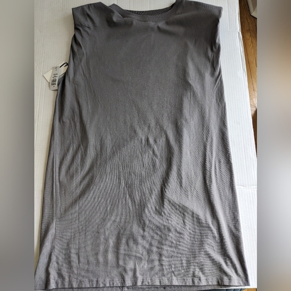 ARITZIA BABATON SHOULDER PAD DRESS PEWTER GREY SIZE SMALL - Picture 11 of 12